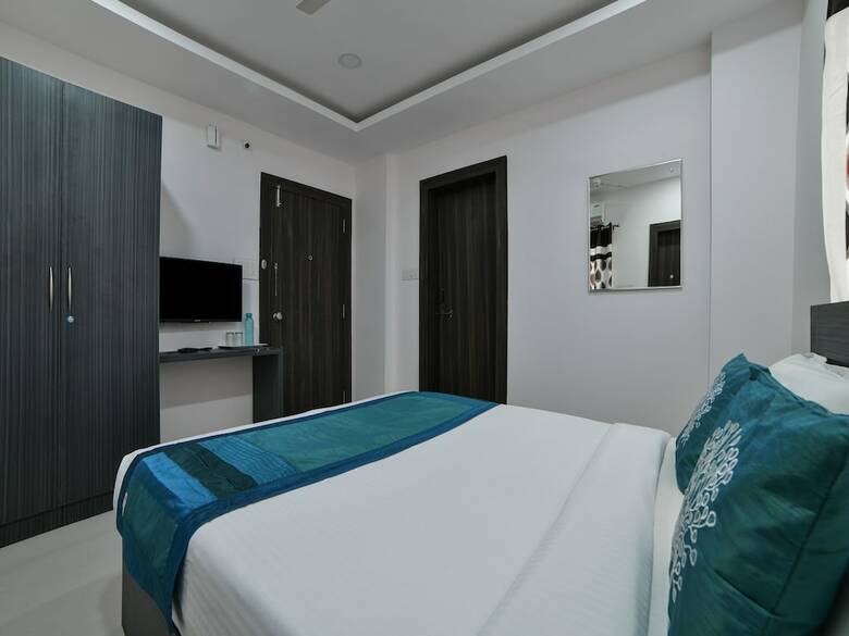 Hotel Oyo 16432 Sri Rama Inn