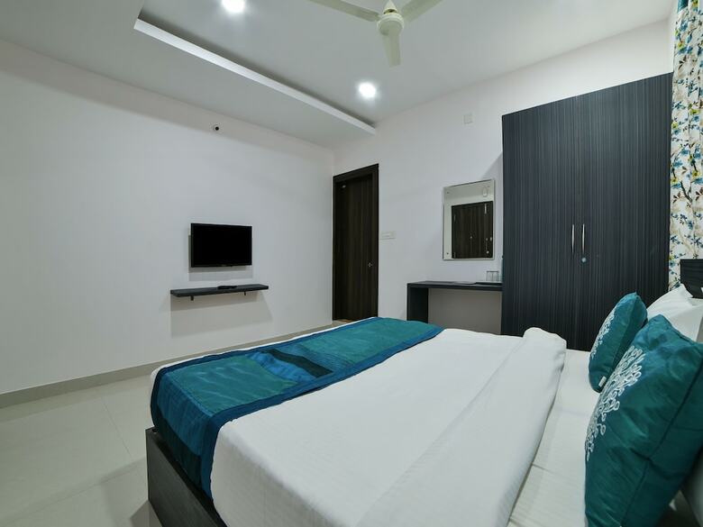 Hotel Oyo 16432 Sri Rama Inn