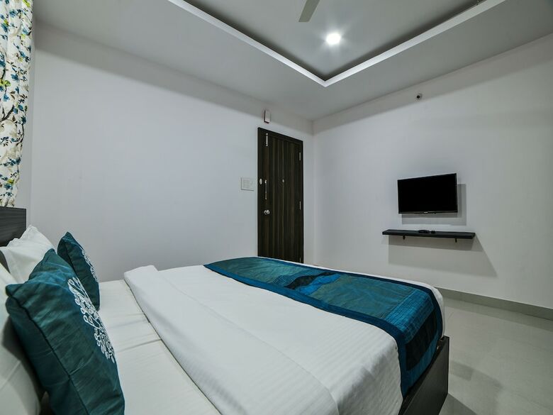 Hotel Oyo 16432 Sri Rama Inn