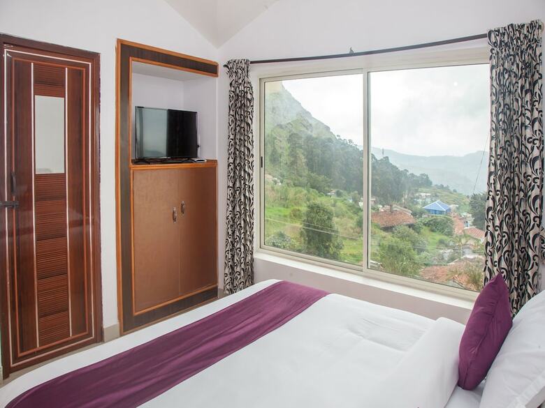 Hotel Oyo 17079 Green Valley Homes