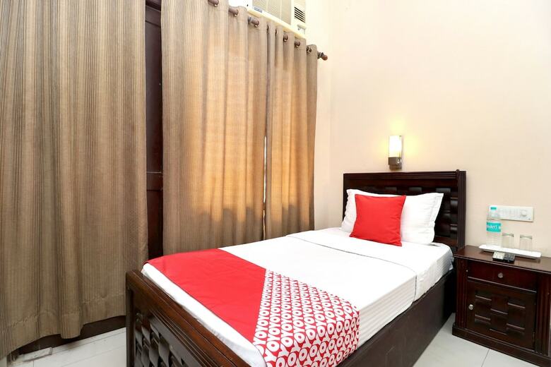 Oyo 17381 Hotel City Look