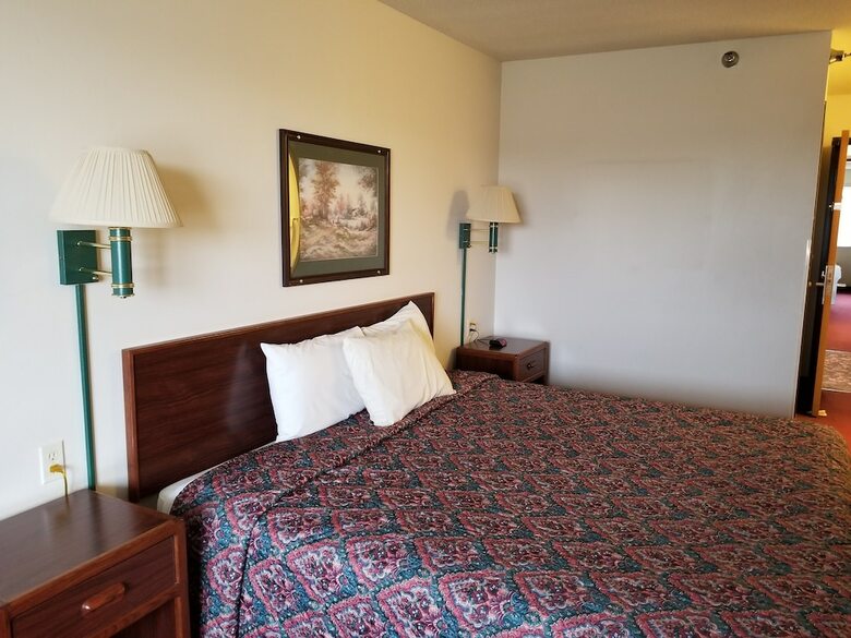 Hotel Bilmar Inn & Suites Dell Rapids