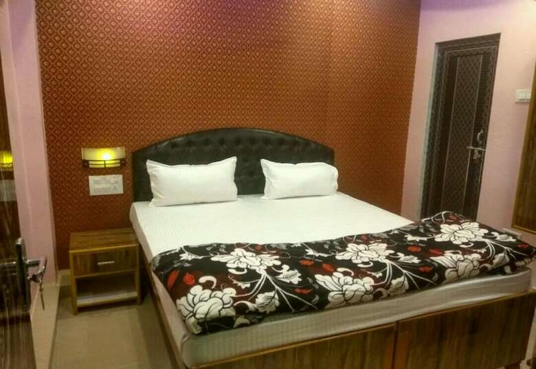 Hotel Walkin Shiva P Guest House