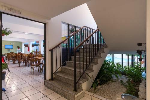 Hotel Ponta Das Toninhas