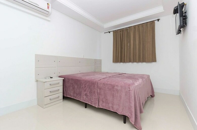 Apartamentos Madeira Aptos Na Praia de Bombas
