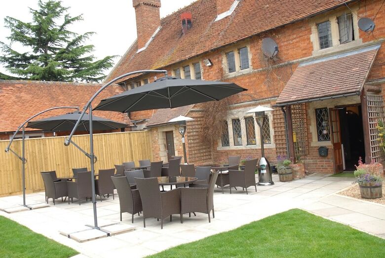 Hotel The Carrington Arms (Moulsoe)