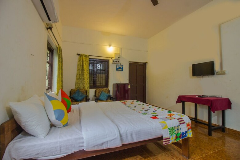 Hotel Oyo 16070 Home Decent Studio Anjuna