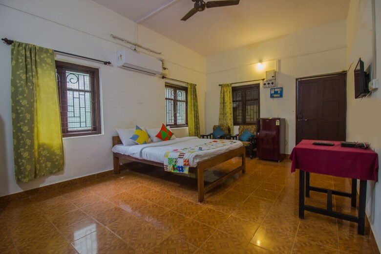 Hotel Oyo 16070 Home Decent Studio Anjuna