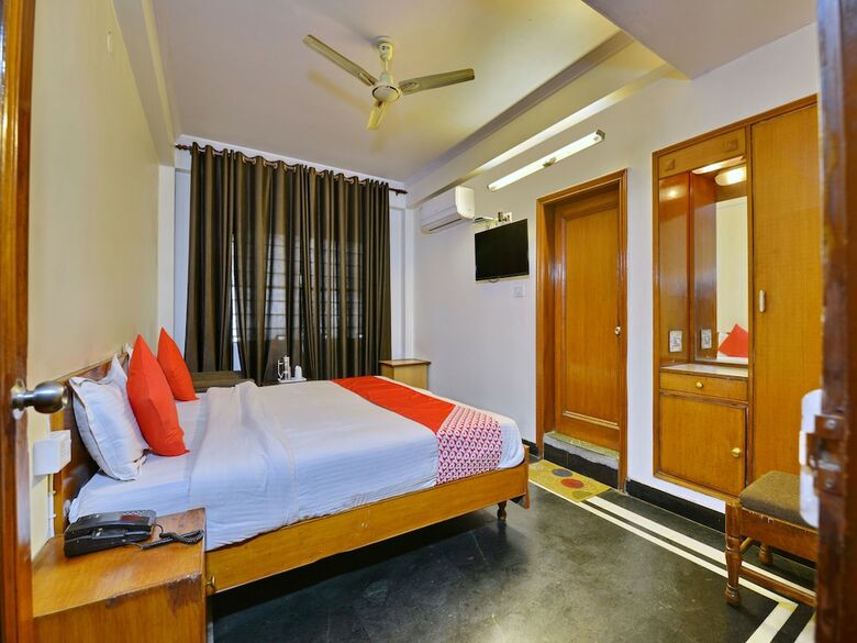 Hotel Oyo Flagship 1298 Kohinoor Sindhi Camp