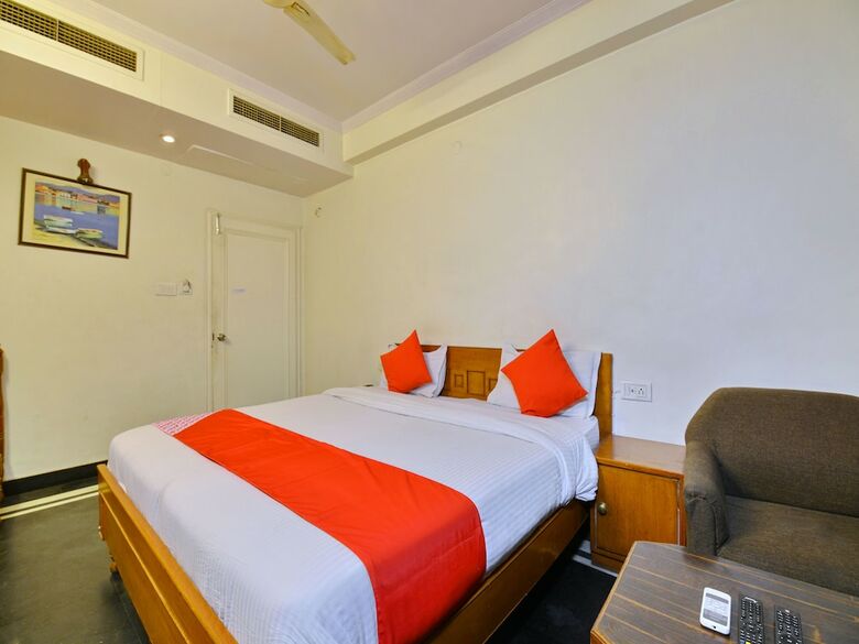 Hotel Oyo Flagship 1298 Kohinoor Sindhi Camp