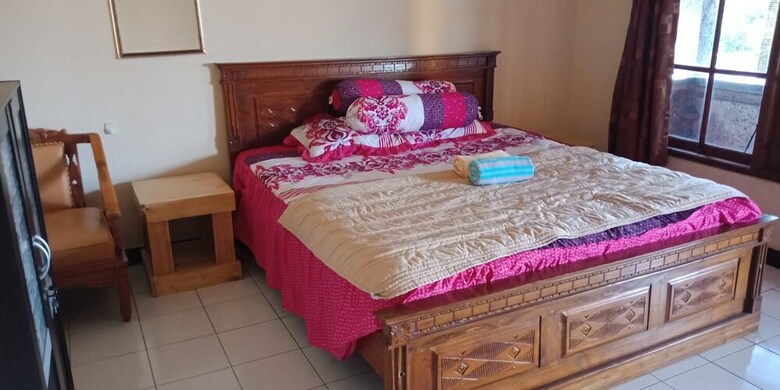 Hotel Rori Homestay