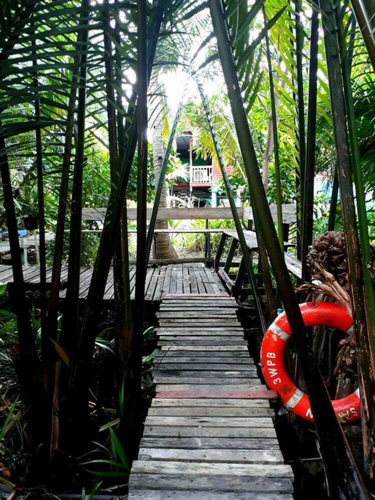 Hotel Baan Klangsuan Bang Korbua