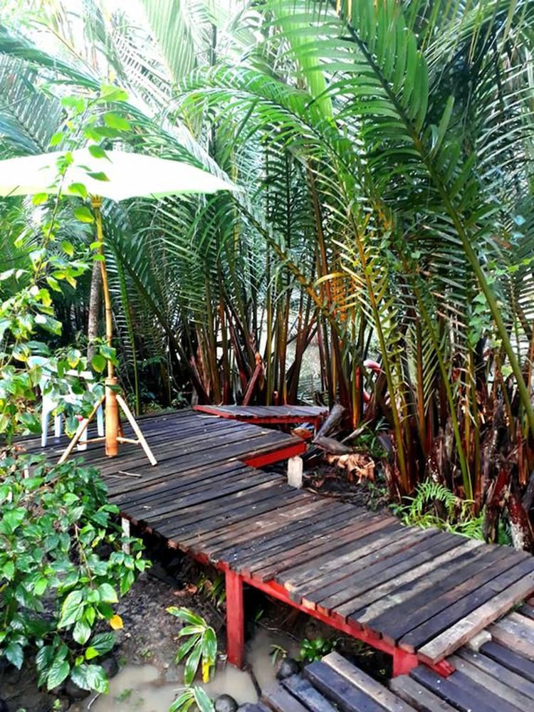 Hotel Baan Klangsuan Bang Korbua
