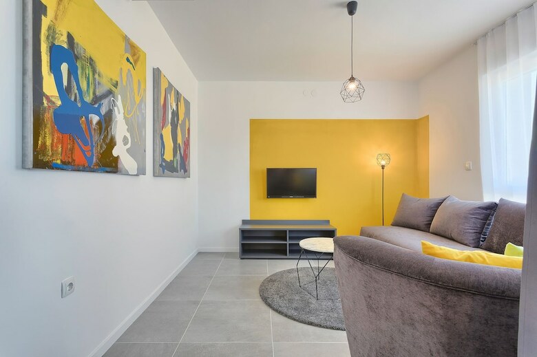 Apartamentos Astinian