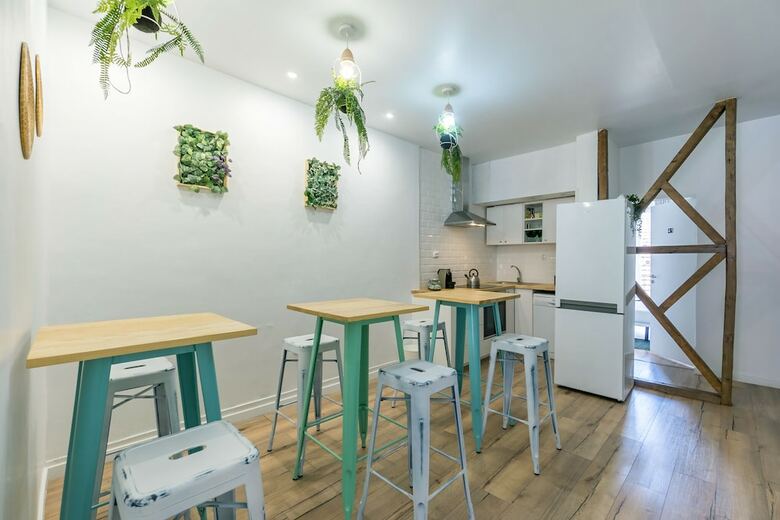 Hotel The Color | Suites & Rooms