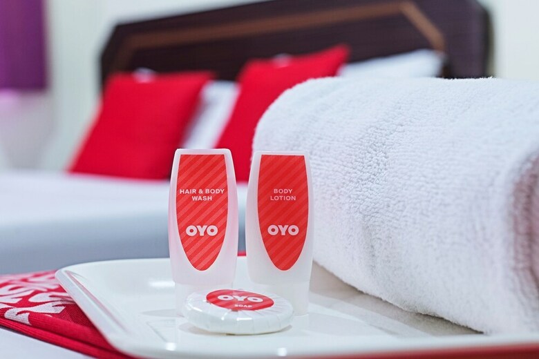 Oyo 498 D&f Boutique Hotel Senawang