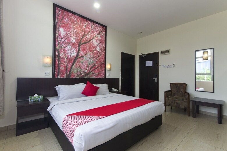 Oyo 498 D&f Boutique Hotel Senawang