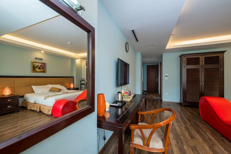 My Hotel - Eiffel Hanoi
