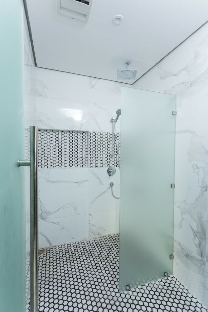 Hotel Stonehill Suites