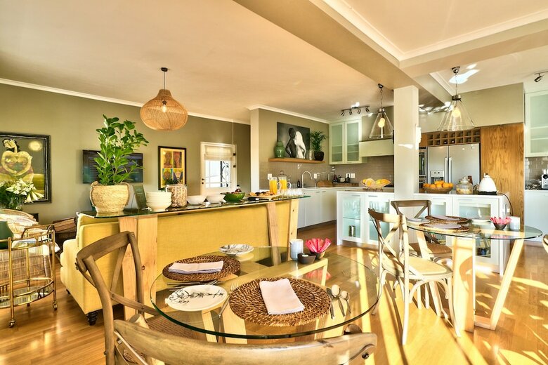 Bed & Breakfast Devonport House