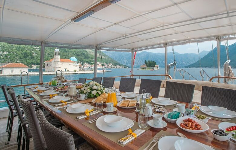 Hotel Dm Yachting - 7 Night Cruise Sun-sun