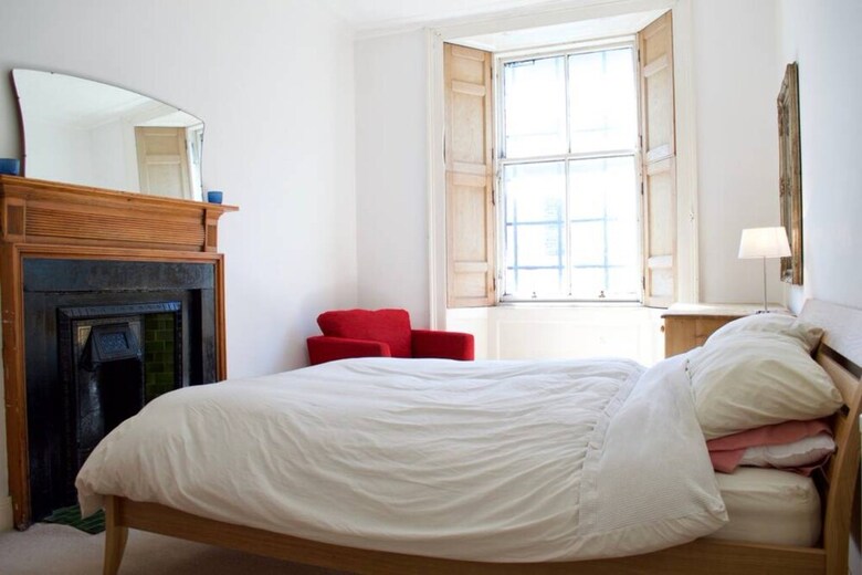 Apartamentos 2 Bedroom Central Home With King Beds Sleeps 4