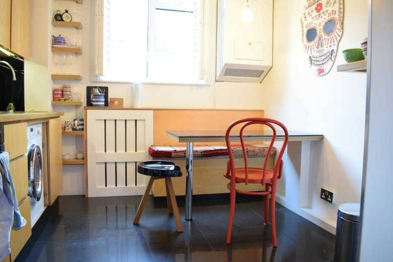 2 Bedroom Apartment Sleeps 4 In Clerkenwell