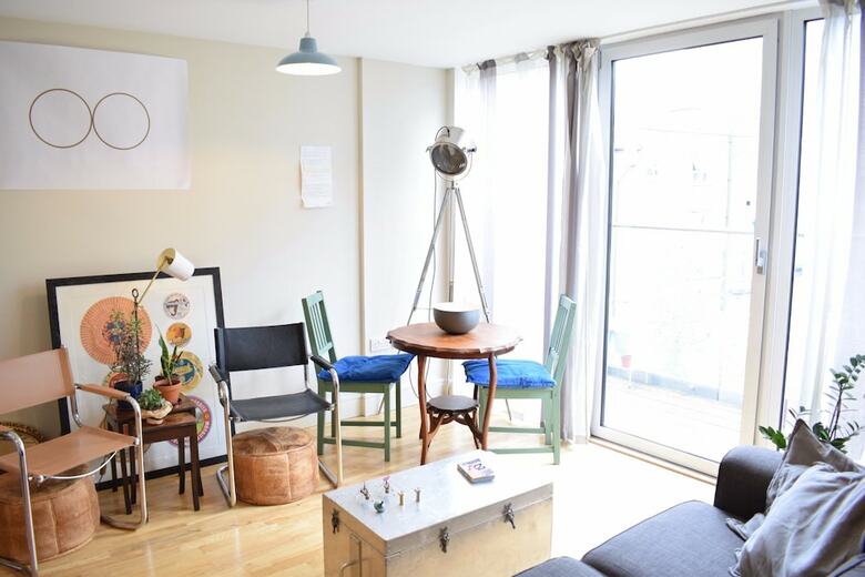 Spacious 1 Bedroom Apartment Near Greenwich