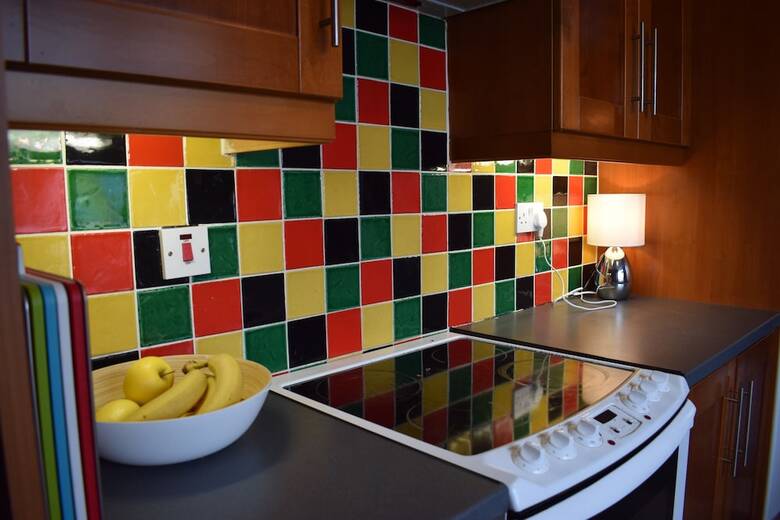 2 Bedroom House On James Street Sleeps 4