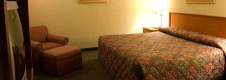 Hotel Country Hearth Inn & Suites