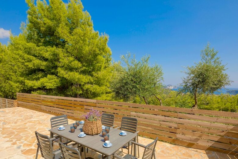 Villa Keri Sea
