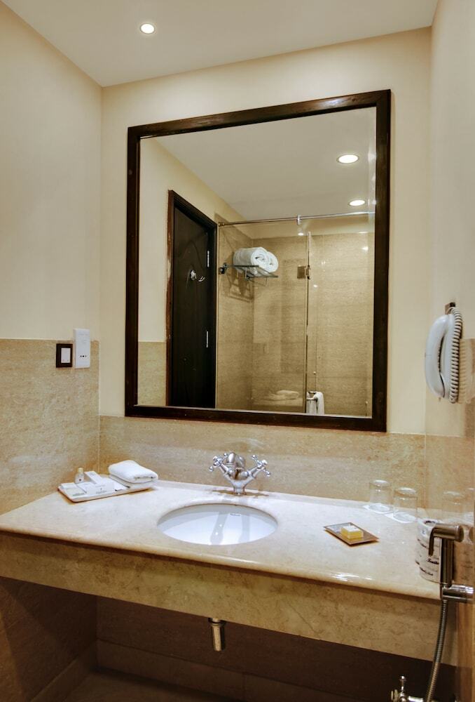 Hotel Country Resort By Ahrpl - Katra