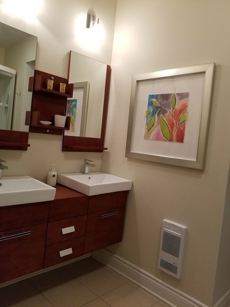 Le Champlain Condo 102