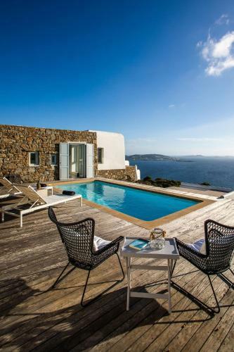 Villa Christina By The Pearls Collection