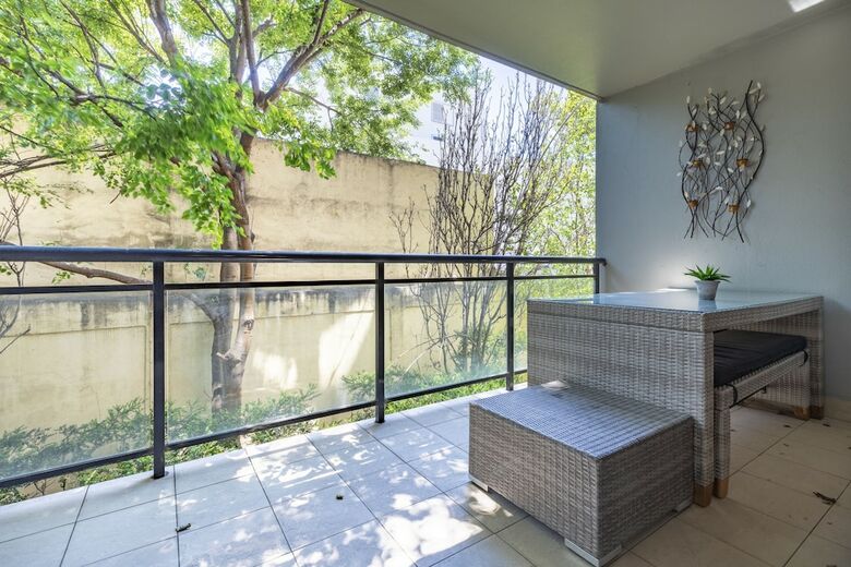 Apartamentos Perfectly Located Apt Rooftop Pool & Spa