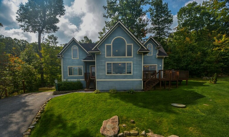 Paddles And Poles 5 Bedroom House
