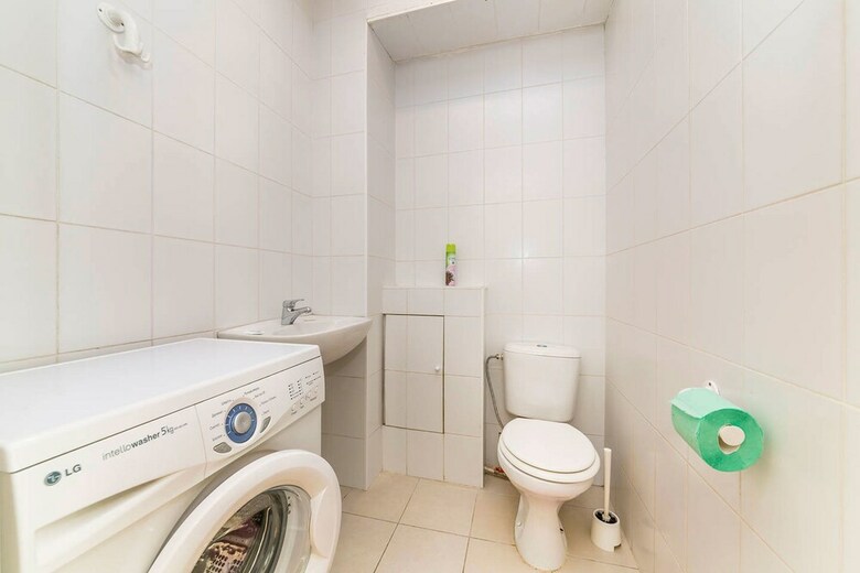 Feelathome Apartments On Millionnaya