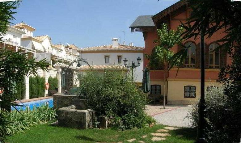Apartamentos Caser�a De Comares