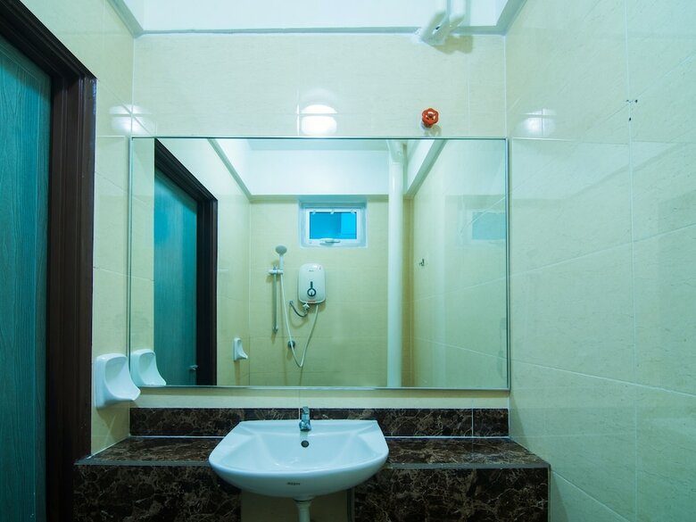 Oyo 528 Sea Princess Hotel