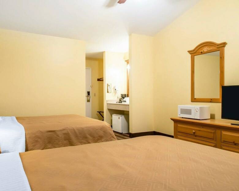 Hotel Econo Lodge Inn & Suites
