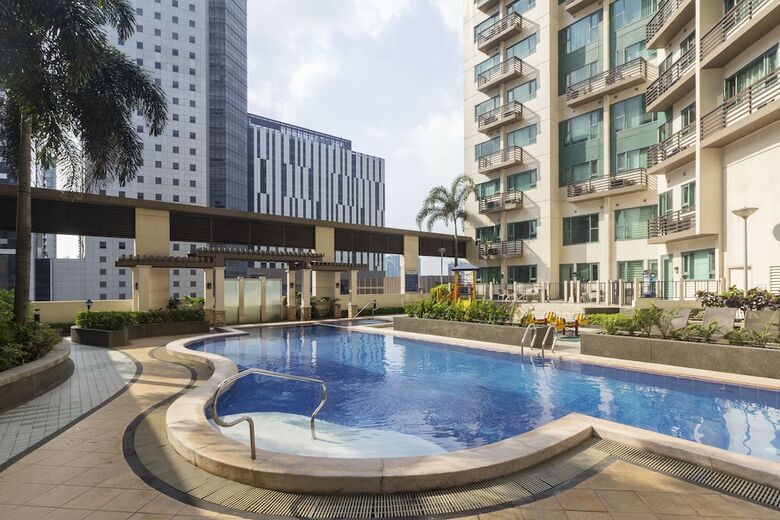 Cozypad In Bgc Fort St.luke Hispeedwifi