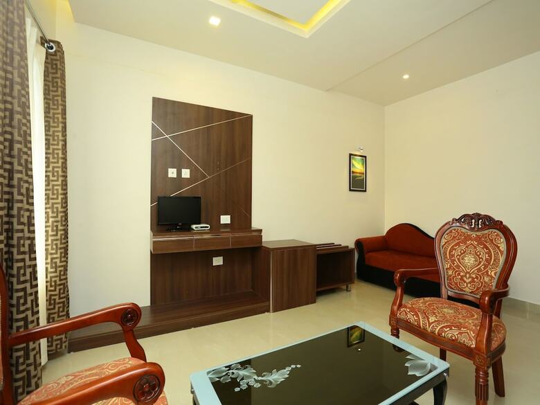 Apartamentos Oyo 16812 Hotel Padippurayil