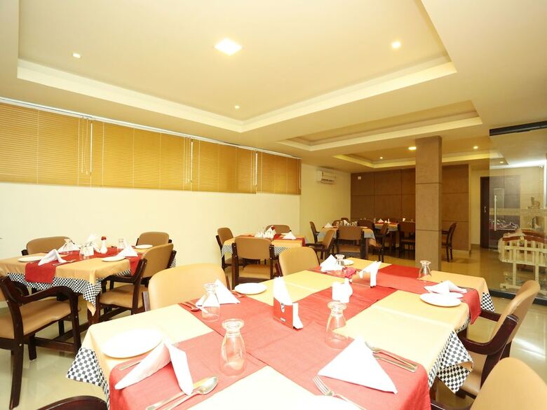 Apartamentos Oyo 16812 Hotel Padippurayil