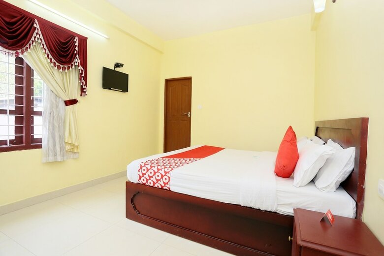 Hotel Oyo 23226 Pranav 4 Seasons
