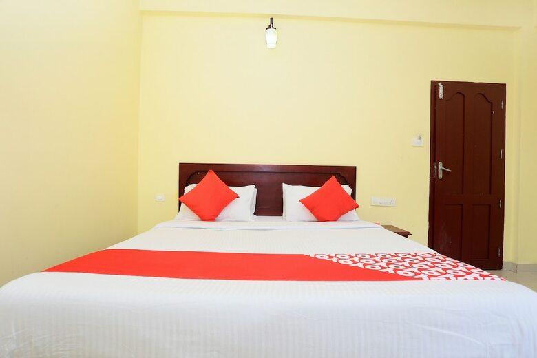 Hotel Oyo 23226 Pranav 4 Seasons
