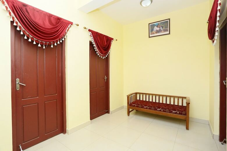 Hotel Oyo 23226 Pranav 4 Seasons