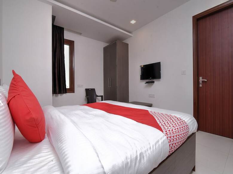 Hotel Oyo Flagship 18303 Sector 24 Rohini