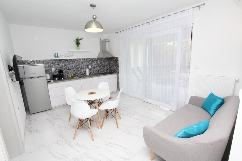 Apartment Karlo 1