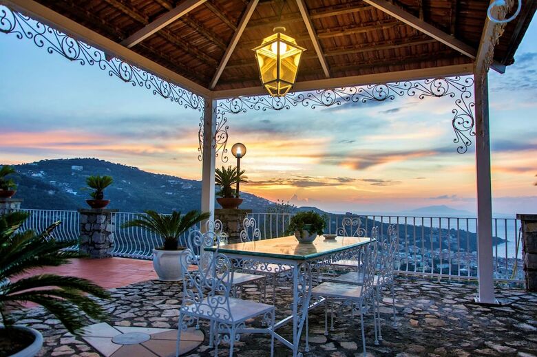 Villa Sara - Stunning Sea View With Private Swimming Pool