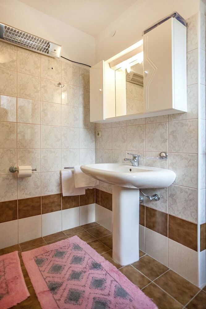 Apartments Cademia